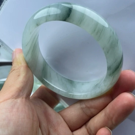 石英质玉（金丝玉）手镯未镶嵌