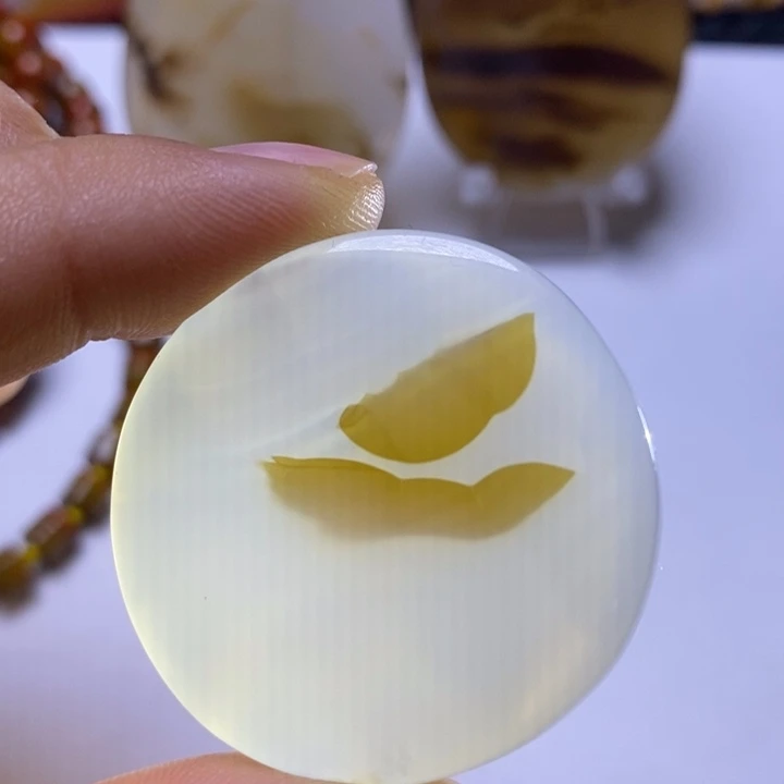 玛瑙/玉髓颈饰未镶嵌