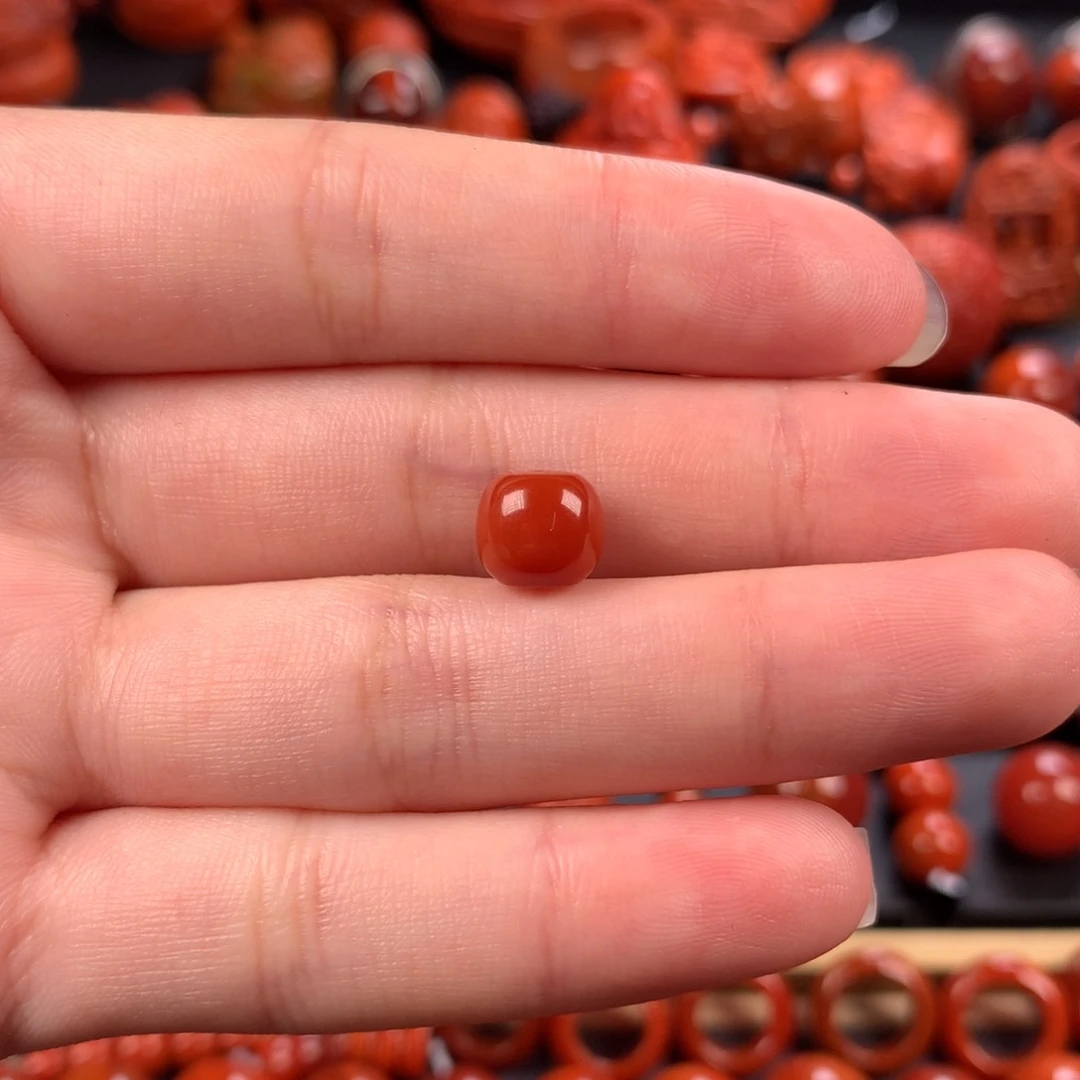 未镶嵌老型8.5mm南红玛瑙