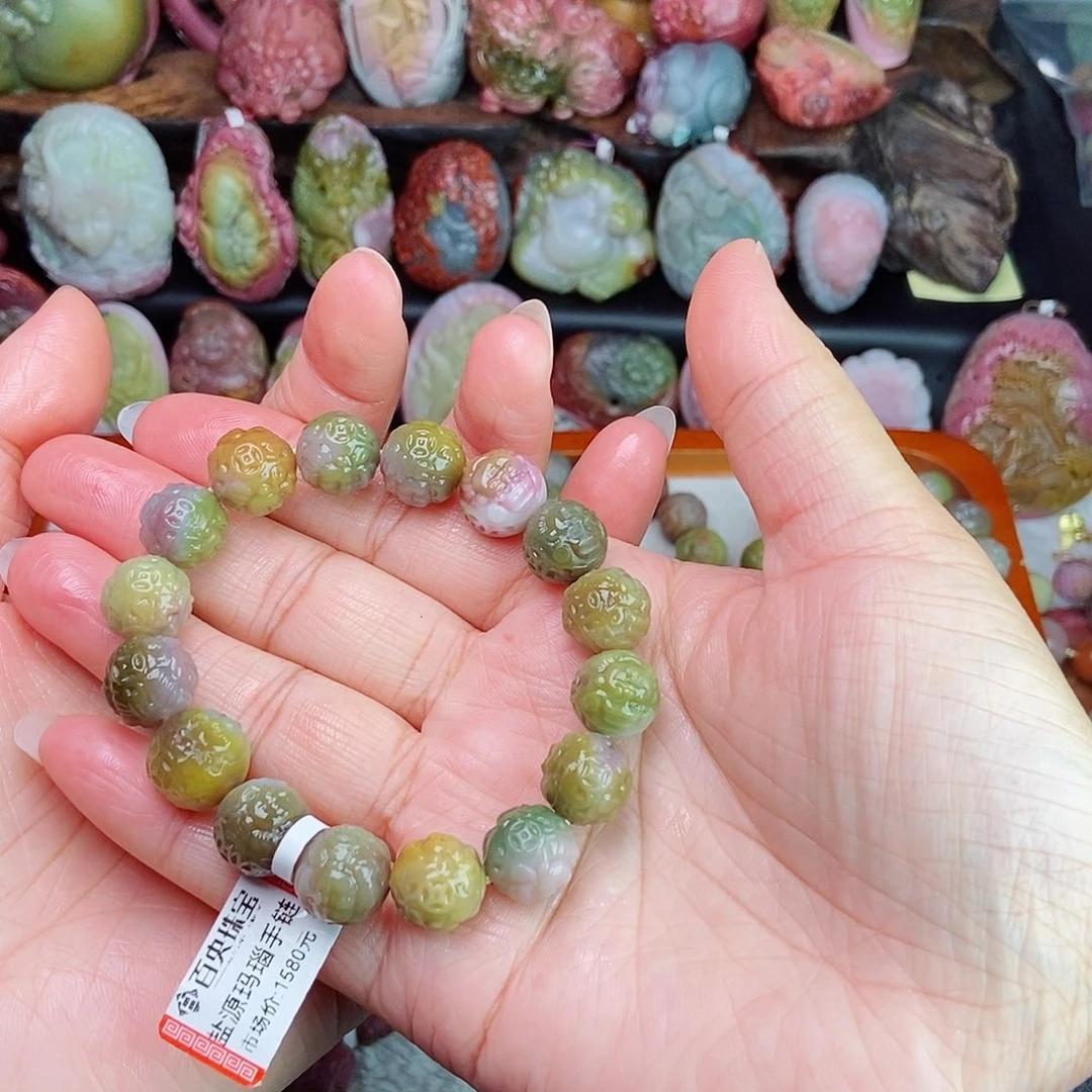 未镶嵌石英质玉（盐源）珠宝半成品