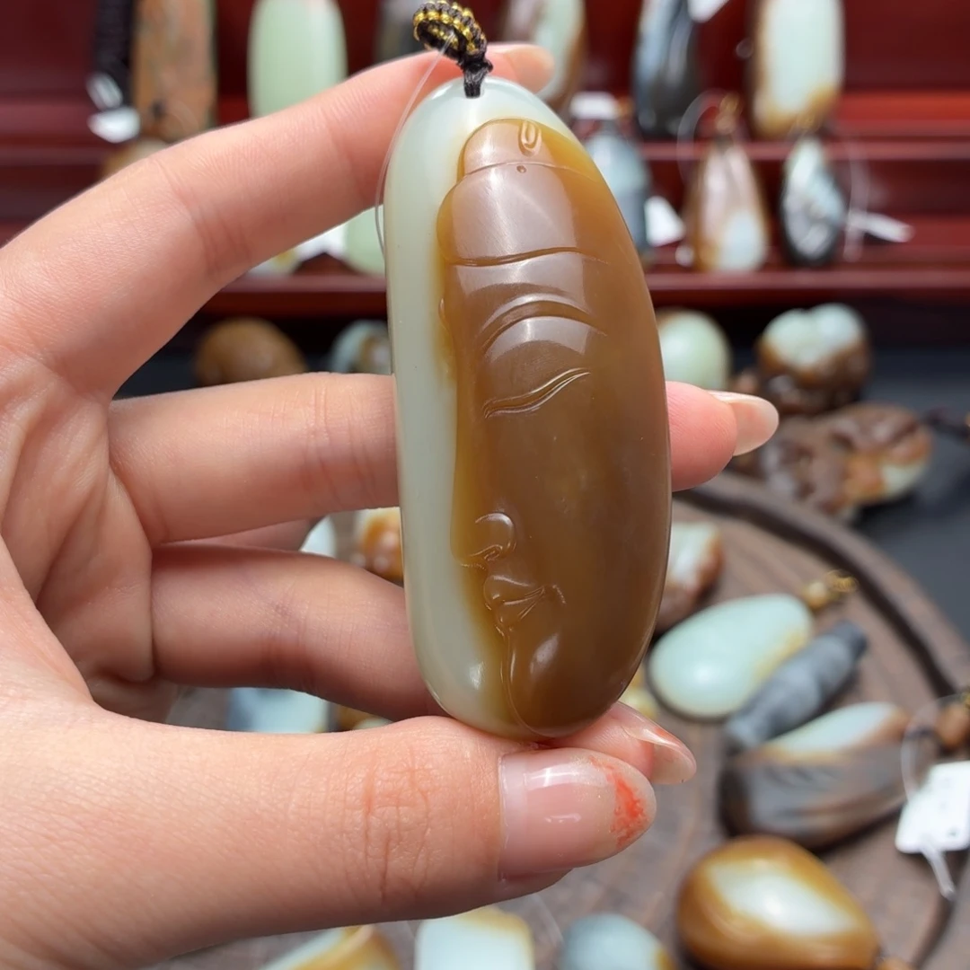 和田玉未镶嵌颈饰