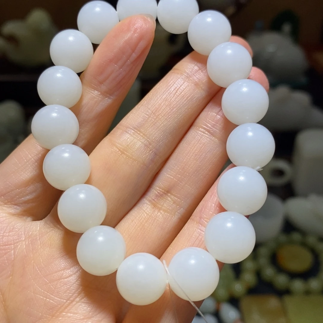 和田玉挂件未镶嵌极*