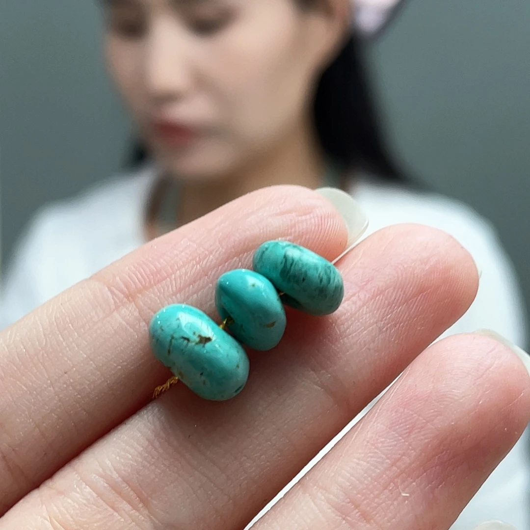 未镶嵌绿松石颈饰
