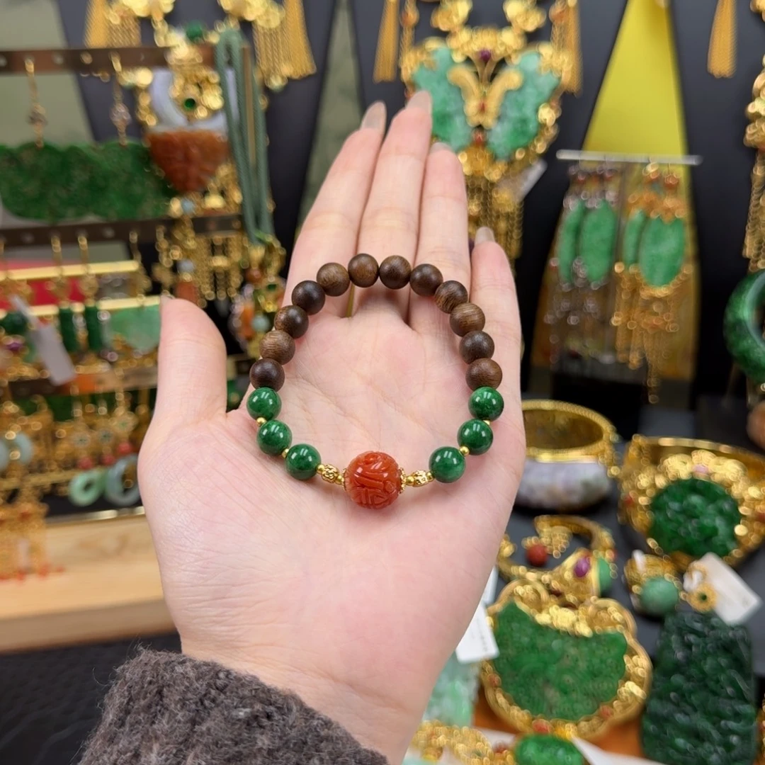 翡翠未镶嵌颈饰手串