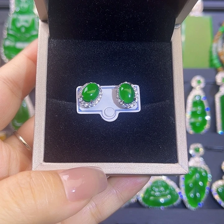 翡翠耳饰未镶嵌耳钉