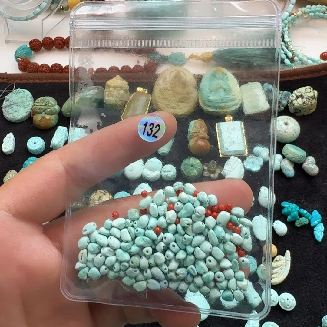 妮***南红玛瑙未镶嵌珠宝奇石