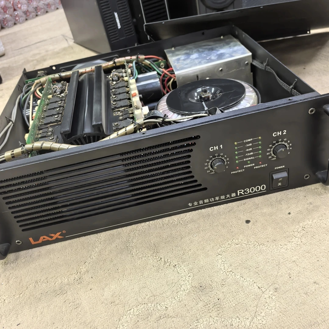 9新  以下，锐丰R3000功放一台，单边500w。16A插改10A插头。不包邮