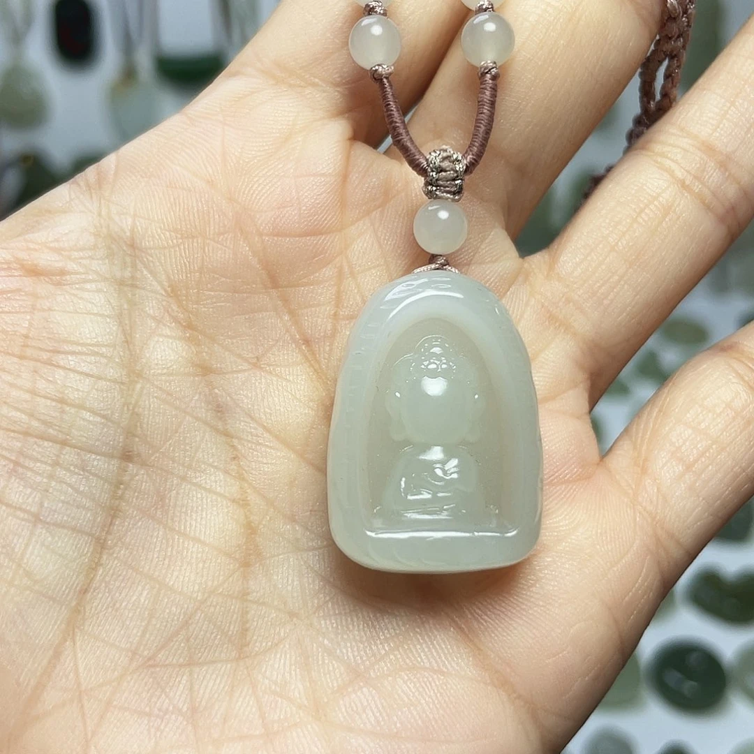 颈饰未镶嵌和田玉（翠青玉）