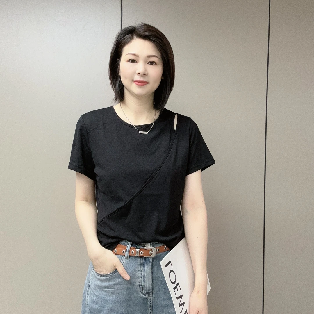 【魅力风】夏季新品圆领肩镂空设计纯色上衣5352款