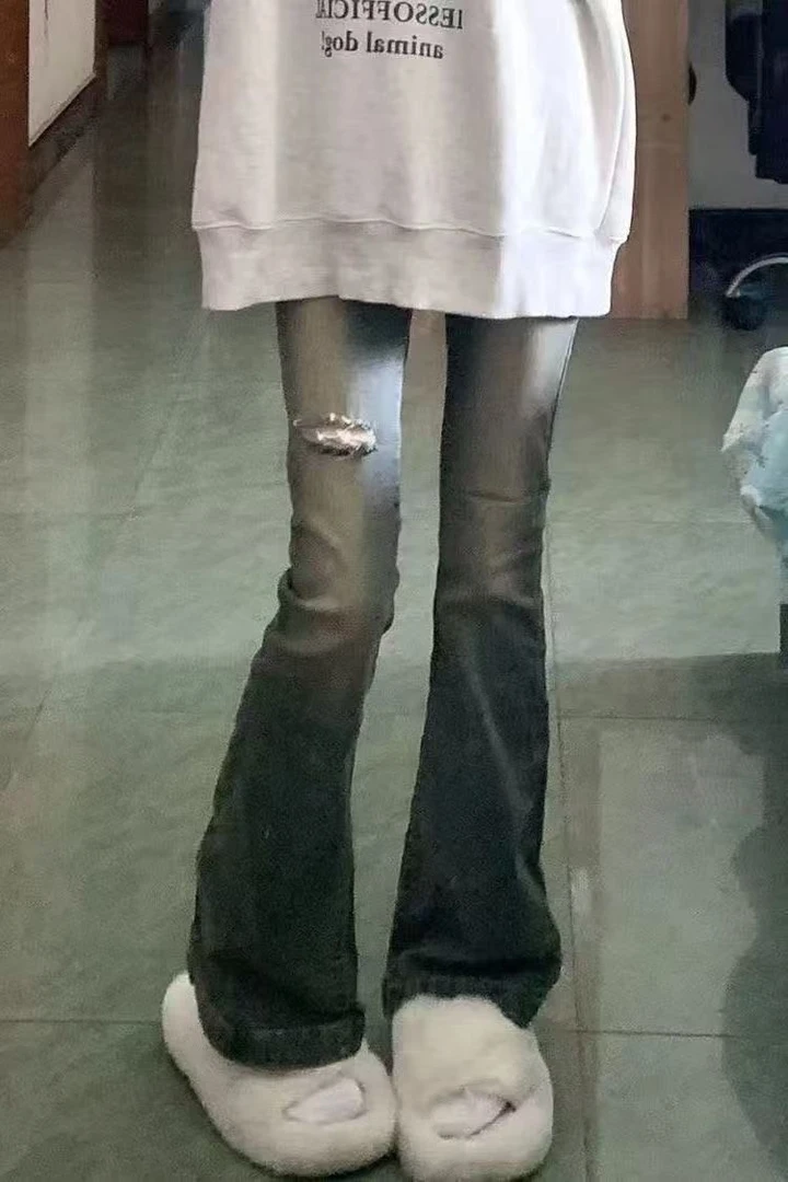 复古做旧破洞微喇牛仔裤女春秋新款高腰弹力修身显瘦完美世界联名