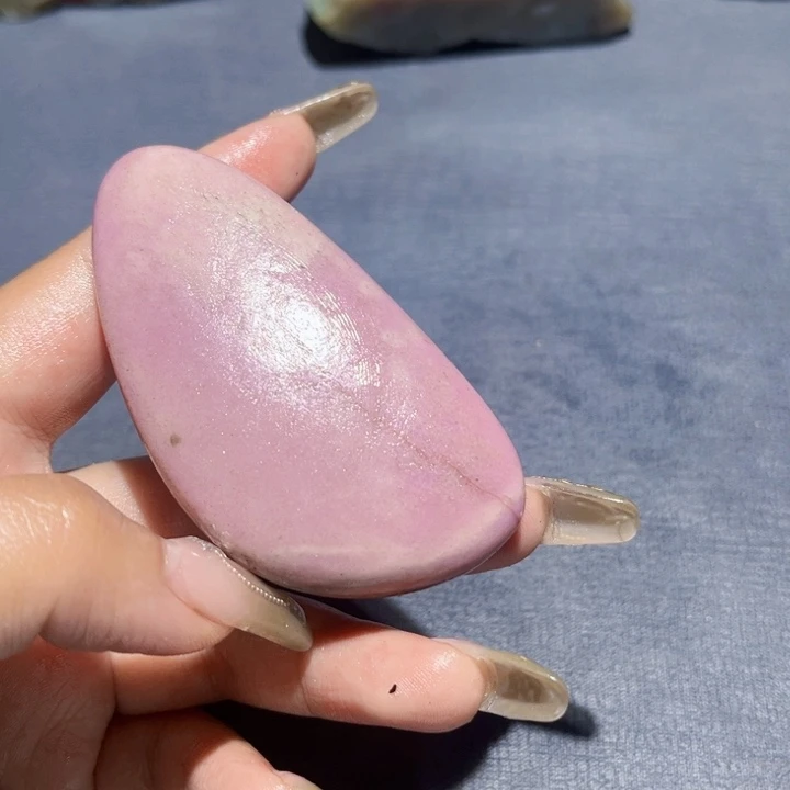 和田玉（糖玉）未镶嵌珠宝奇石