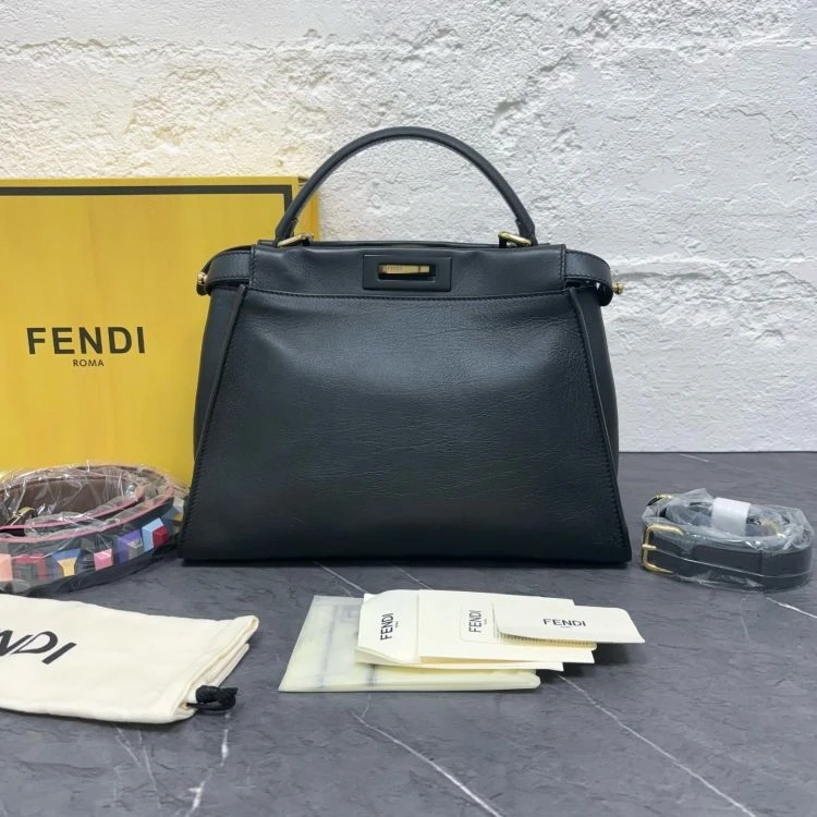 95新/芬迪/包包/[251127XZWC]/C8871014957