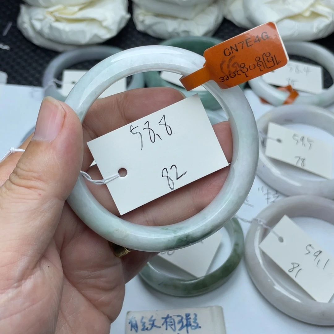 未镶嵌手镯翡翠翡翠手镯82