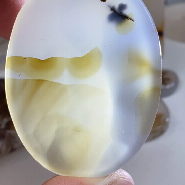 未镶嵌奇石玛瑙/玉髓宝*