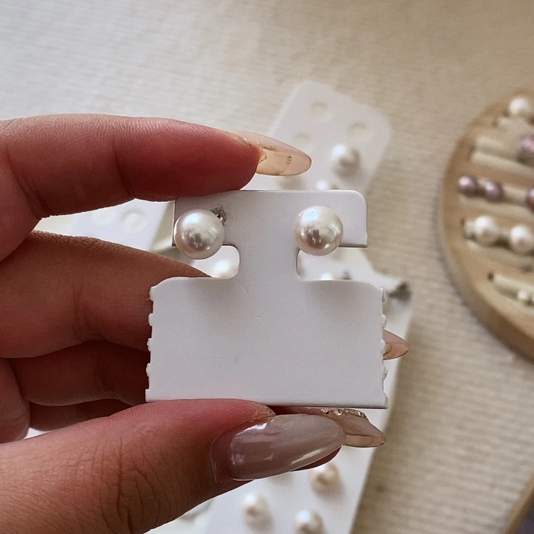 夏****白珍珠耳钉8.5m淡水珍珠银S925镶嵌