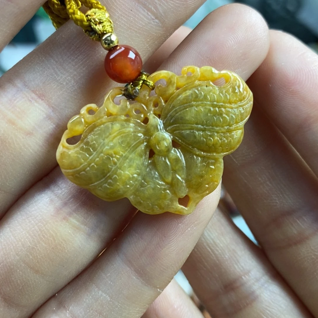 翡翠颈饰未镶嵌吊坠