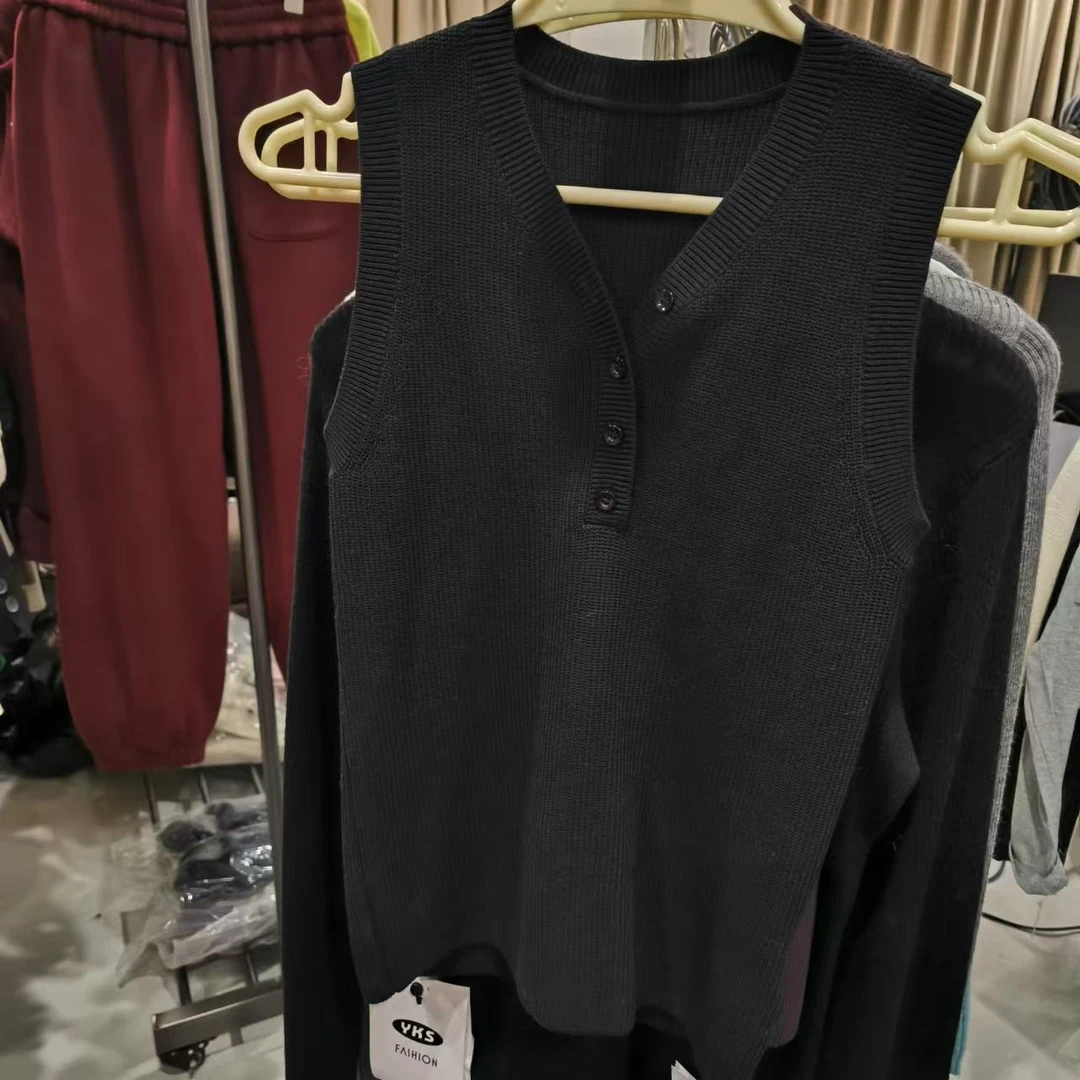 静姐~无袖针织V领简约纯色百搭背心S5880