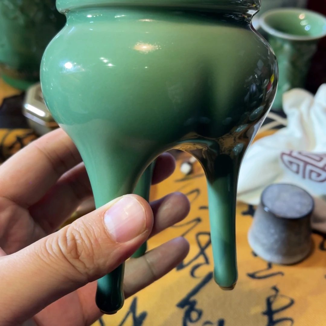 手工艺品琉璃龙泉青瓷炉