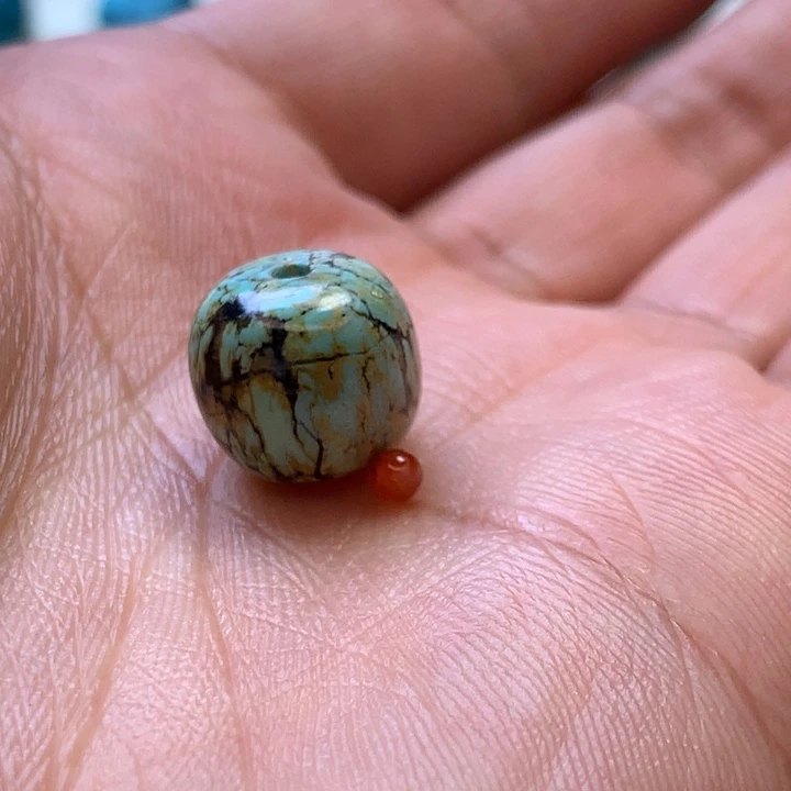 南红玛瑙未镶嵌珠宝奇石