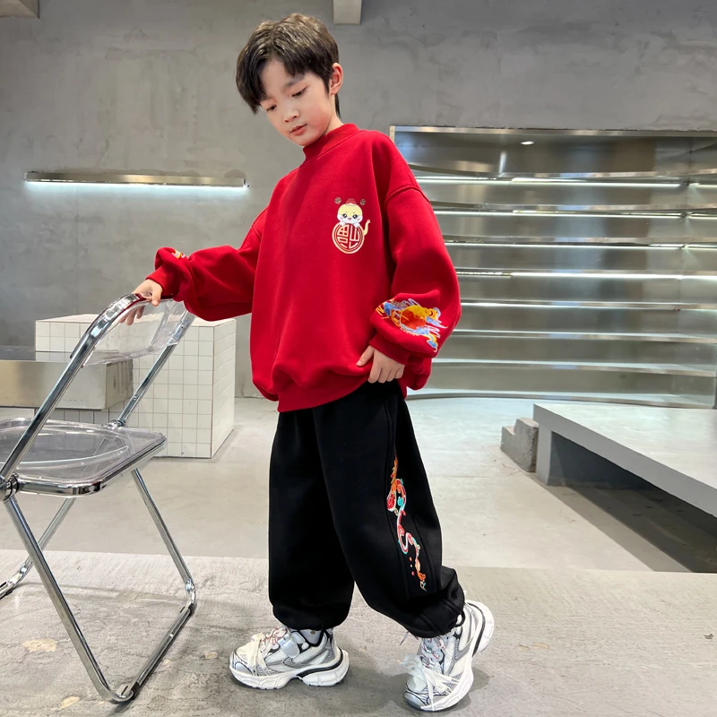 儿童装男童套装加绒冬季2025新款男孩卫衣蛇年红色大童本命年衣服