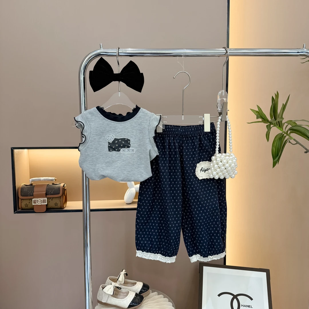 韩版坑条套装碎花裤九分裤时尚新款洋气女小童网红时髦2