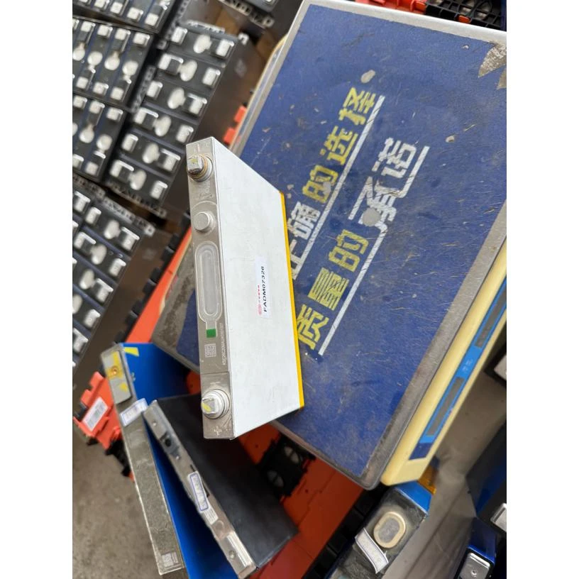 比亚迪三元33Ah尺寸17.8×12×2电池适用于强启两轮三轮电动车