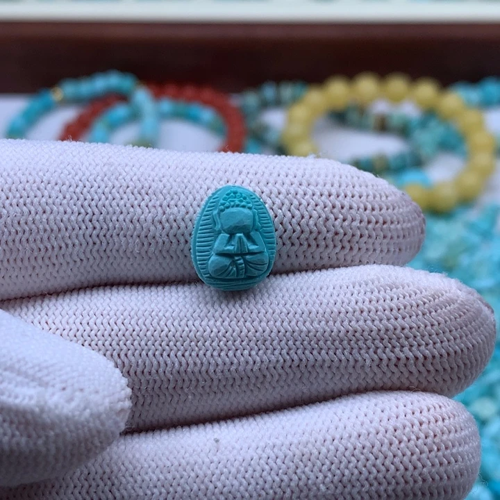 绿松石未镶嵌珠宝奇石