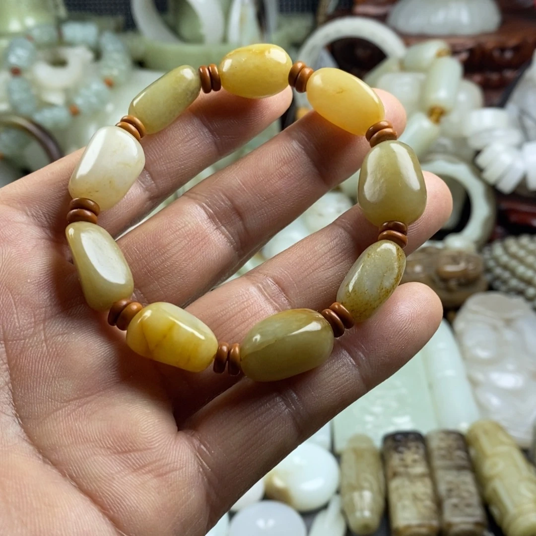 和田玉（糖玉）未镶嵌颈饰