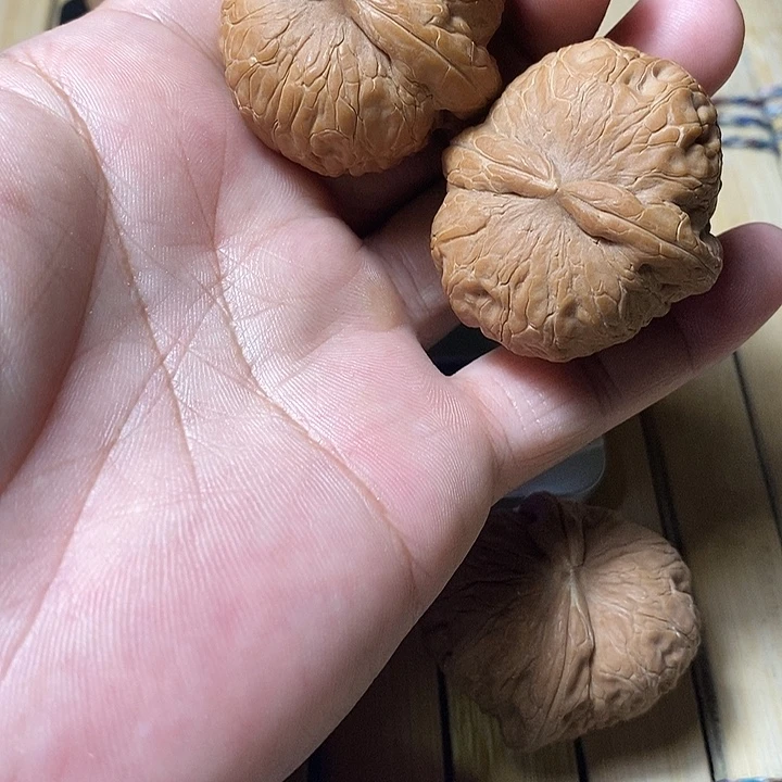 b***u吊坠文玩核桃元宝