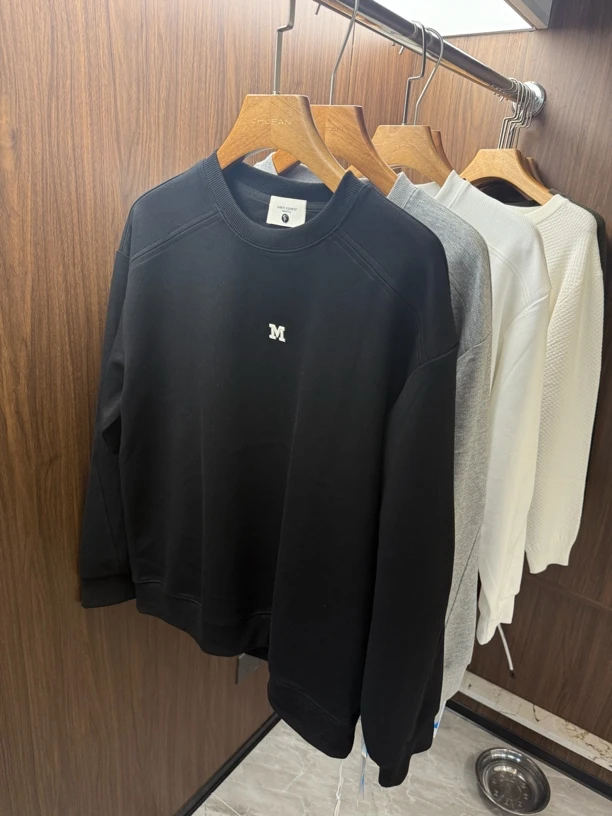 男士秋款M字母集体刺绣工艺卫衣55809