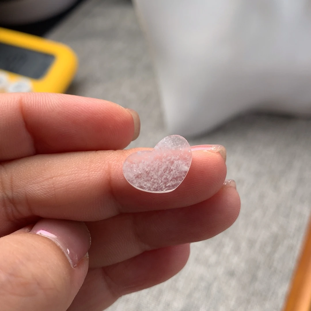 翡翠未镶嵌颈饰爱心