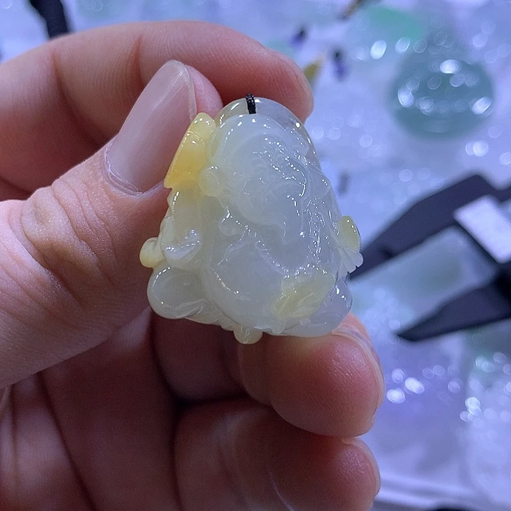 颈饰未镶嵌翡翠天然翡翠A货吊坠