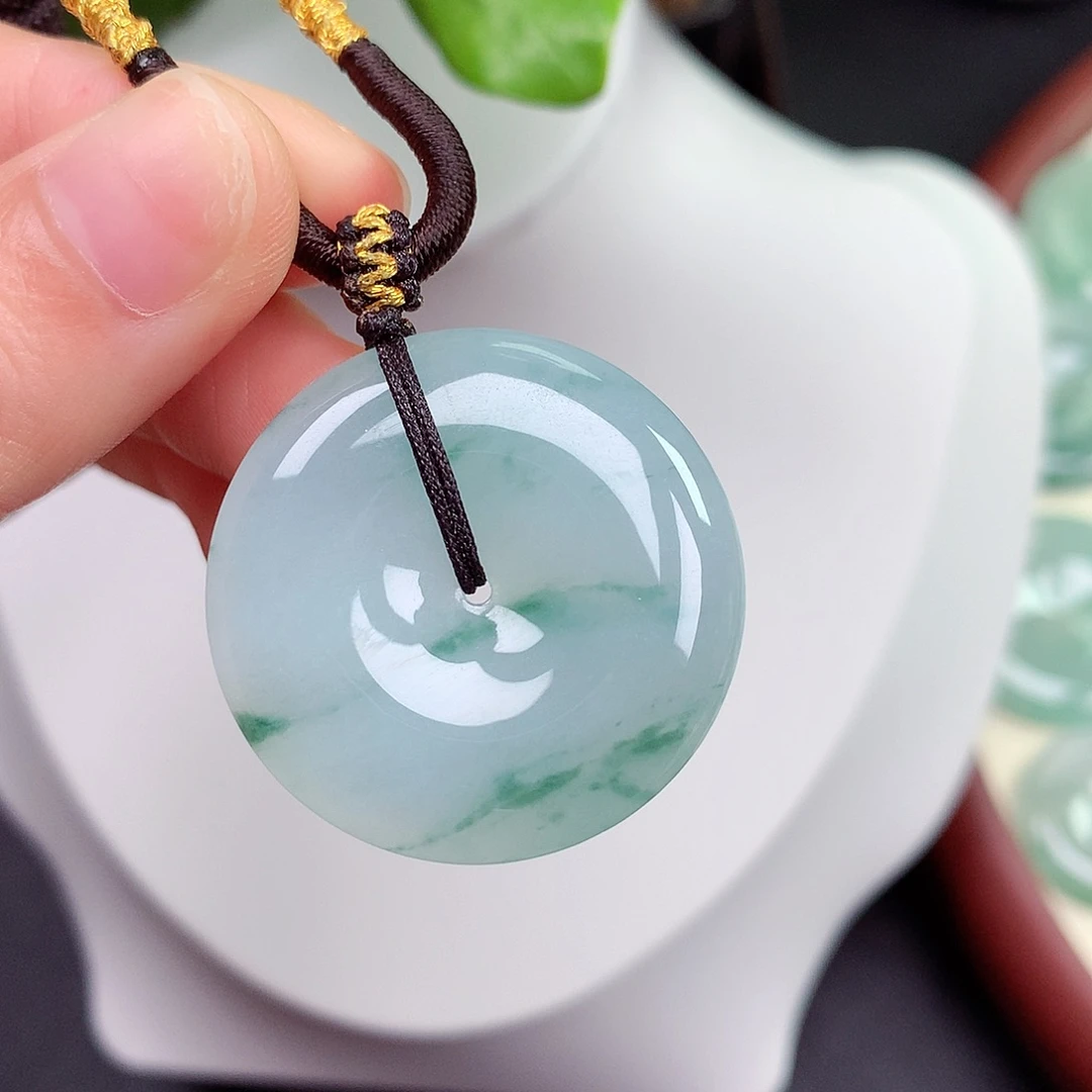 翡翠未镶嵌颈饰平安扣 31.8-6.0mm