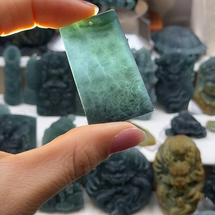 定制翡翠未镶嵌翡翠