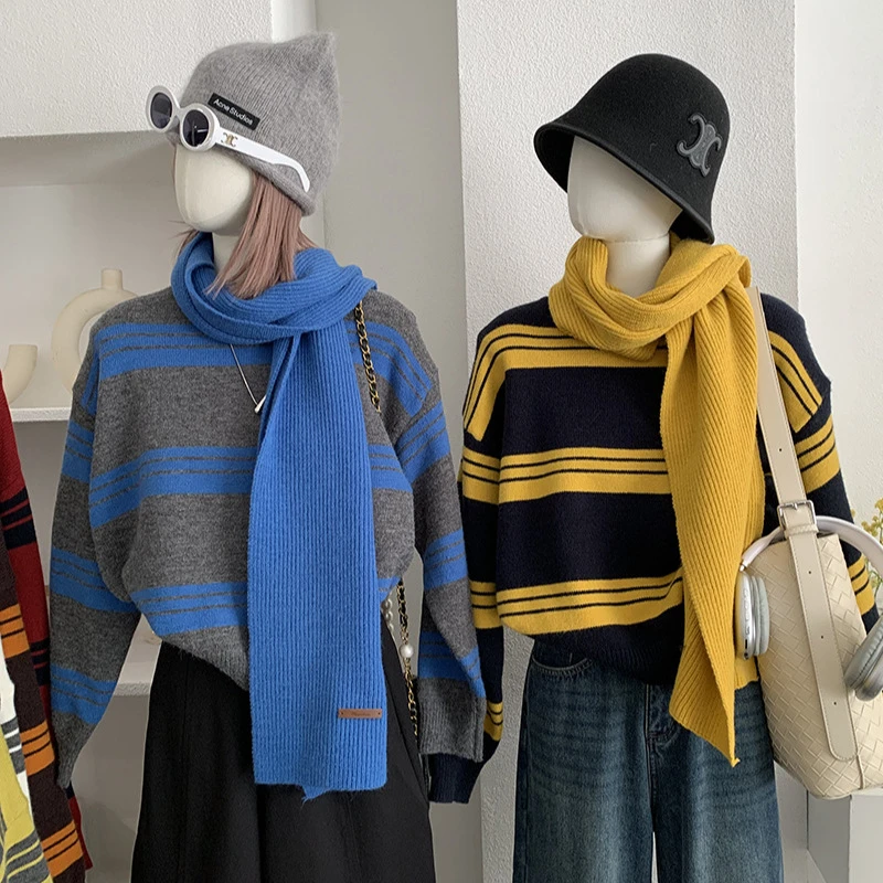 欧玛莱撞色条纹圆领针织衫配围巾2025秋冬新款韩版休闲上衣6013