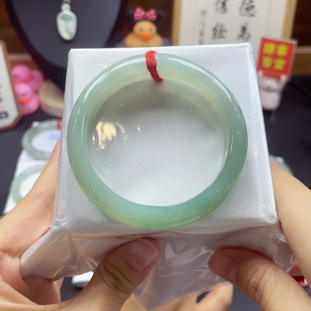 未镶嵌手镯翡翠30 号