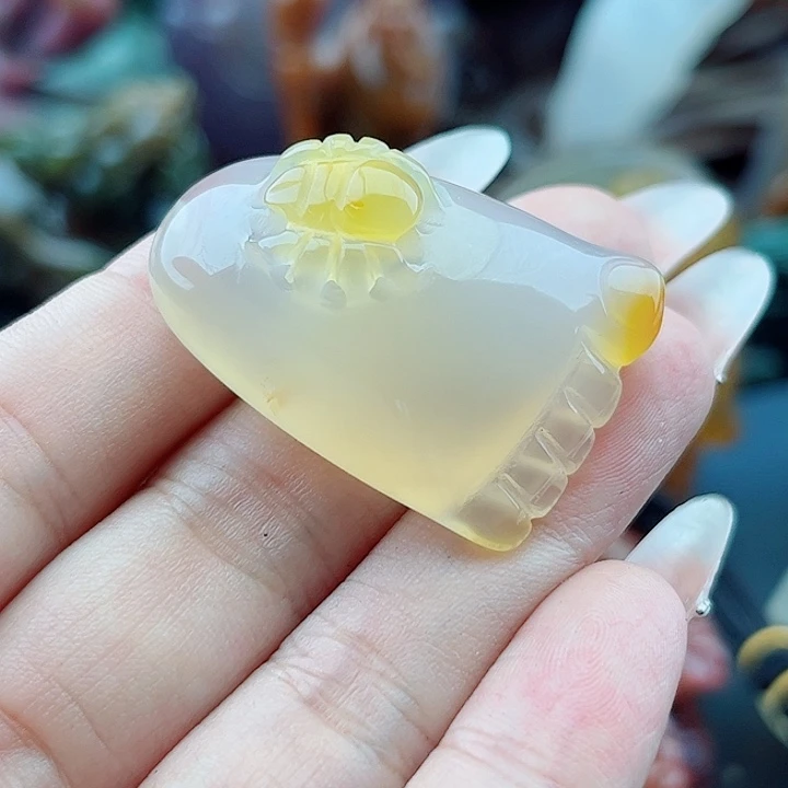 镜***玛瑙未镶嵌手饰吊坠