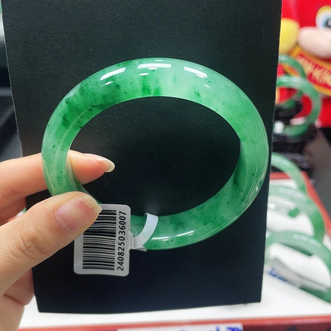 石英质玉（非洲翠）未镶嵌手镯