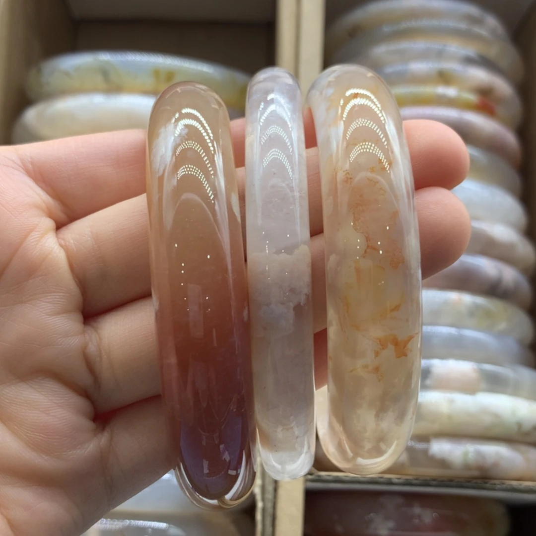 【闪购商品】玛瑙/玉髓手镯未镶嵌半***酥