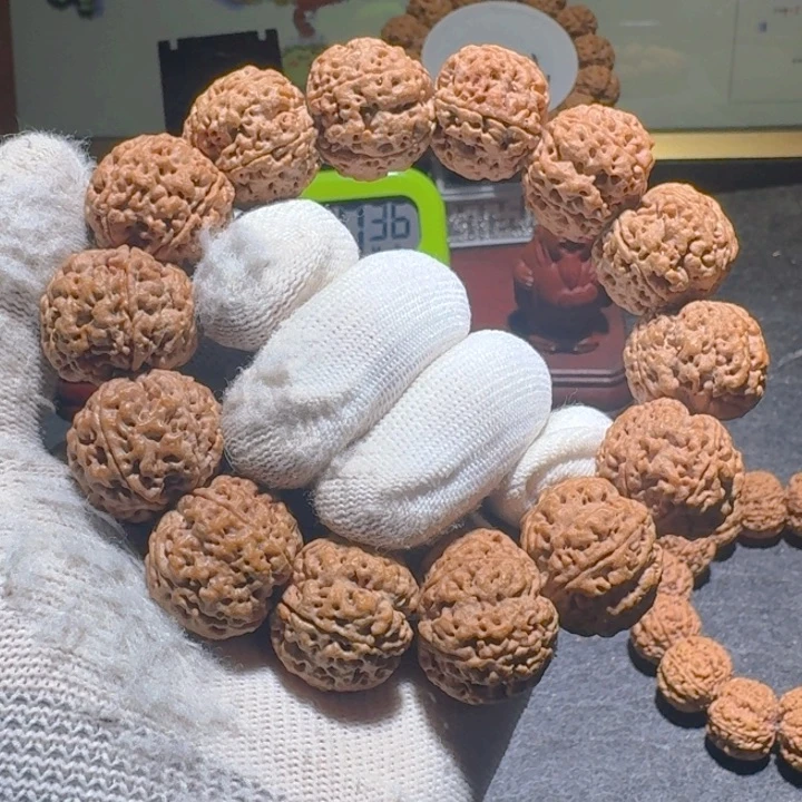 乐***刘金刚菩提吊坠发货哦好的福利啦
