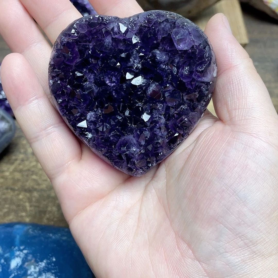 未镶嵌紫晶大型摆件（非配饰）许***?