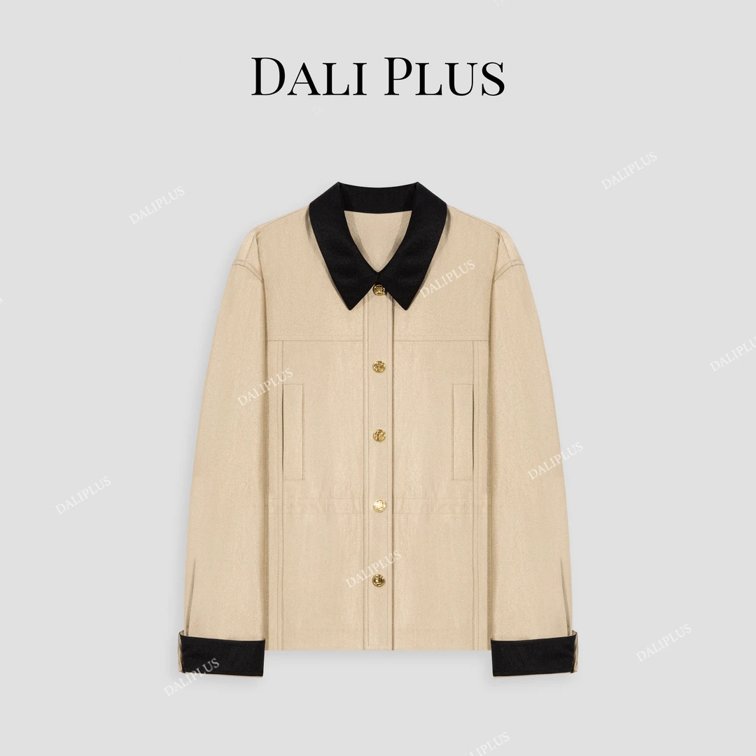 DALI PLUS复古撞色翻领高质感金扣收腰短风衣外套-D5SS1011