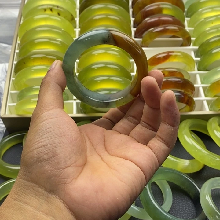 合金蛇纹石玉手镯328