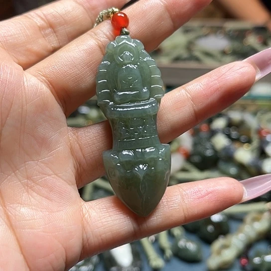 和田玉未镶嵌挂件