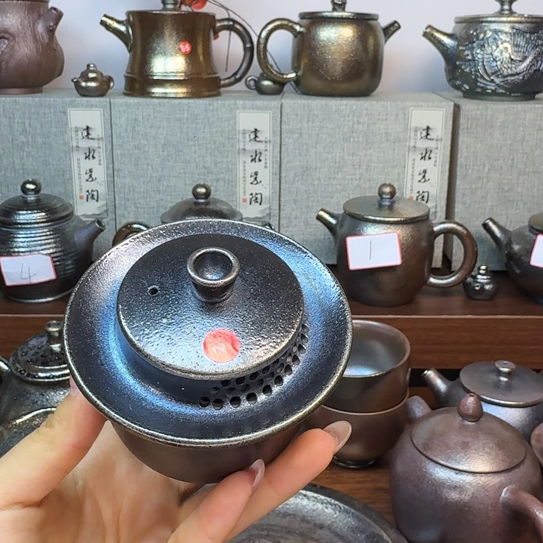 吃***起壶云南建水柴烧手抓壶