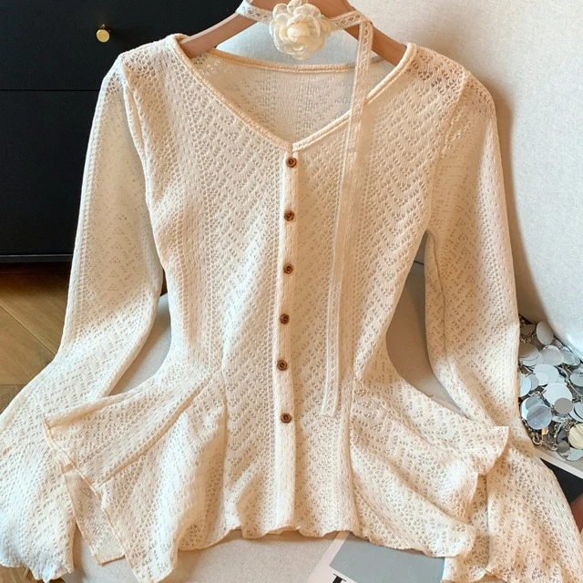 法式木耳边V领长袖针织衫女秋装设计感修身别致绝美花朵飘带上衣