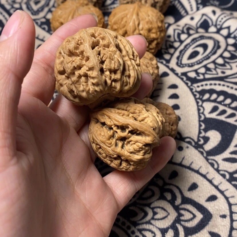 【闪购商品】文玩核桃吊坠纵****弃静静