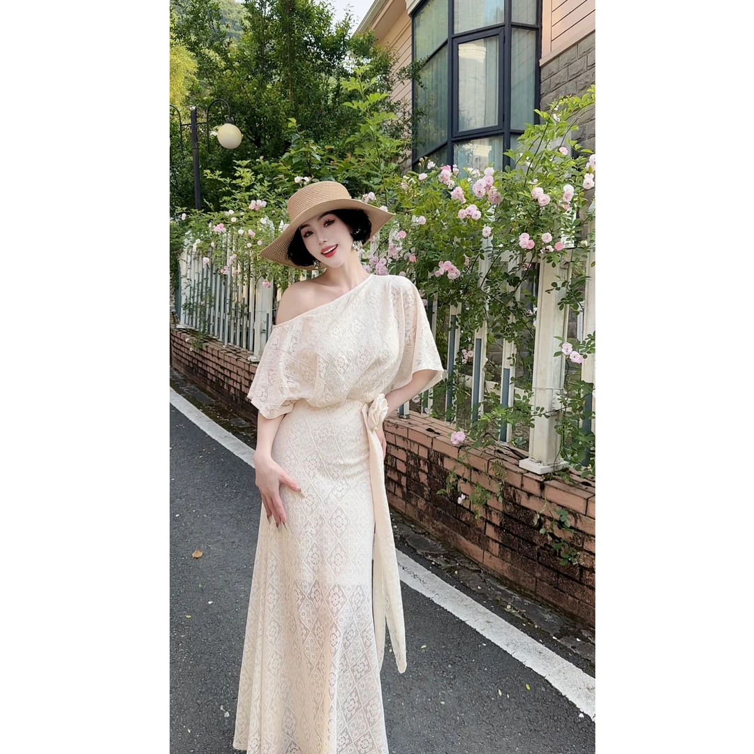 LYXJ【爱丽丝花语】纯欲慵懒风度假蕾丝连衣裙编织绣珠工艺11991