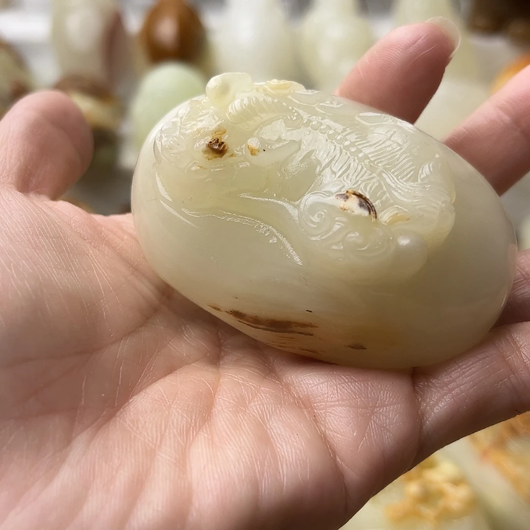 石材方解石手把摆件不退换貔貅