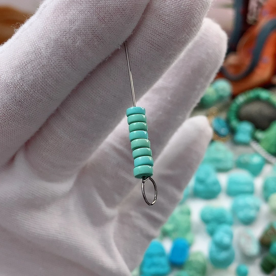 绿松石未镶嵌珠宝奇石